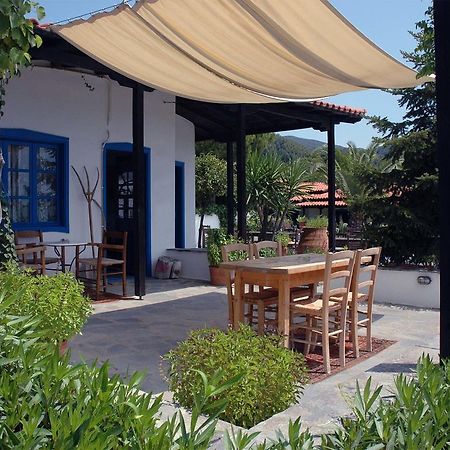 Skites Hotel Bungalows Ouranoupoli Exteriör bild